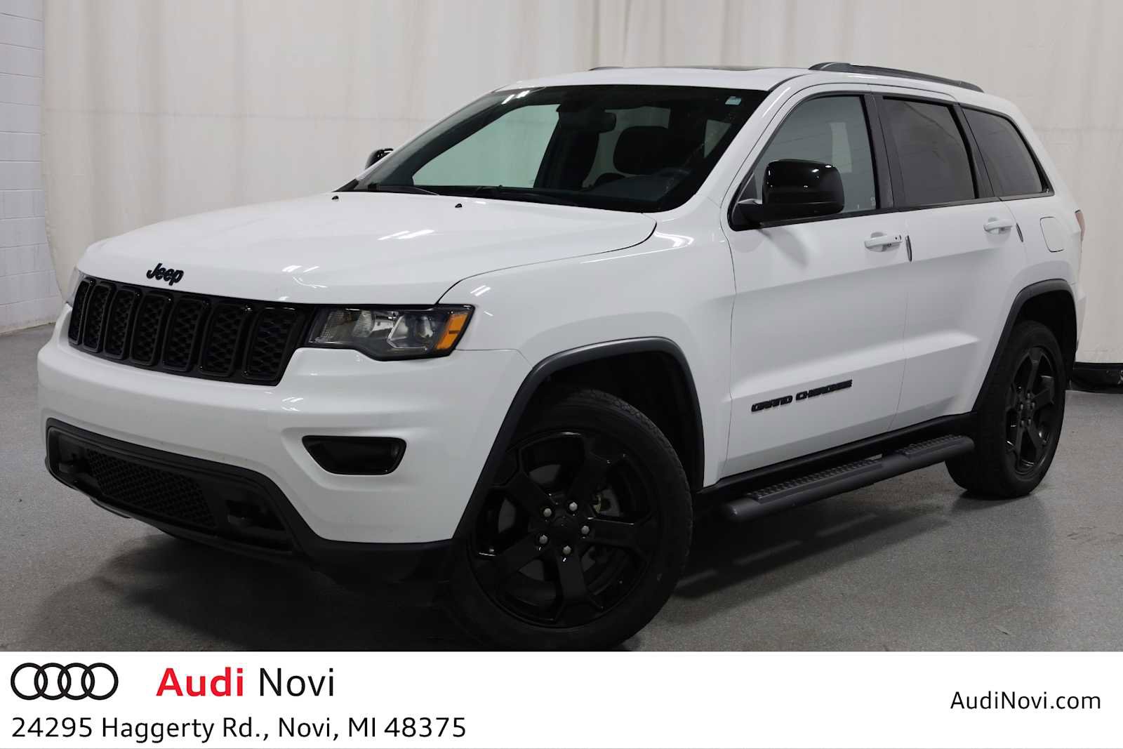 Used 2018 Jeep Grand Cherokee Laredo