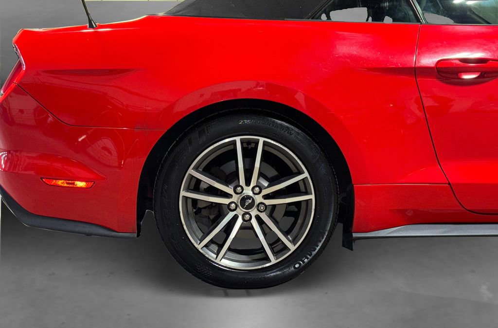 Used 2015 Ford Mustang Premium image 16