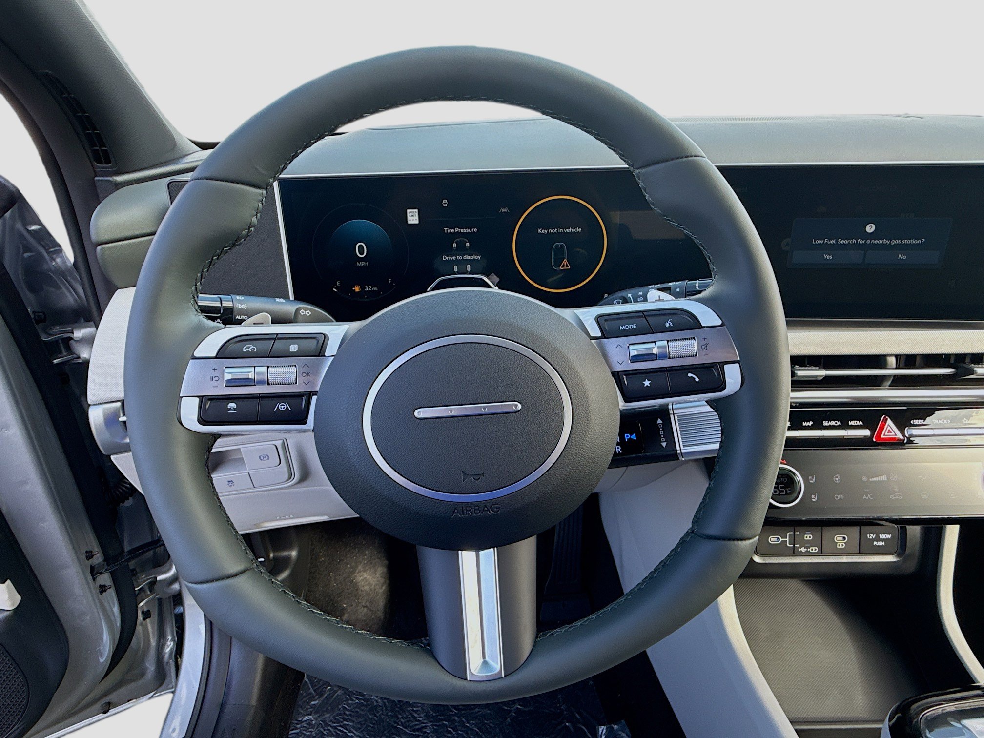 New 2026 Hyundai Tucson Limited image 8