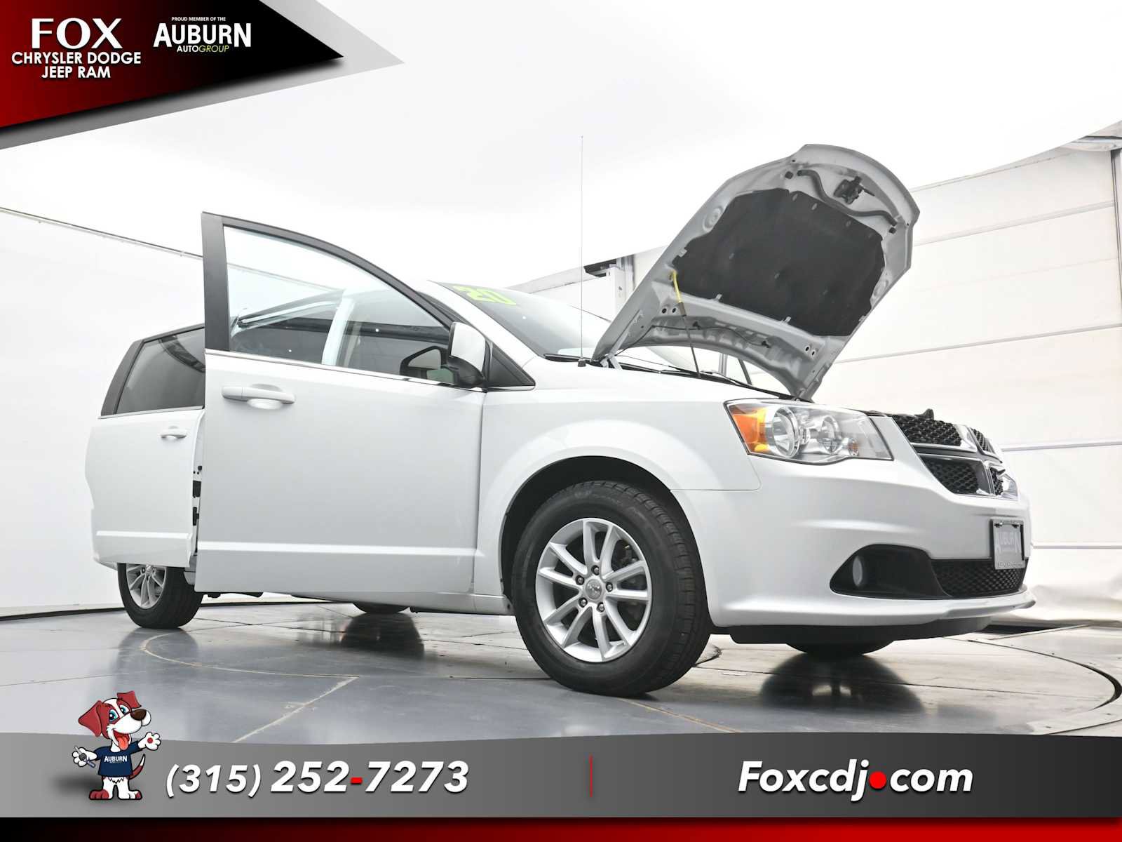 Used 2020 Dodge Grand Caravan SXT w/ Driver Convenience Group FWD image 26