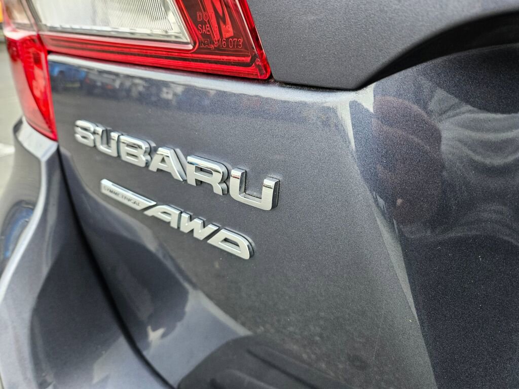 Used 2016 Subaru Outback 3.6R Limited image 11