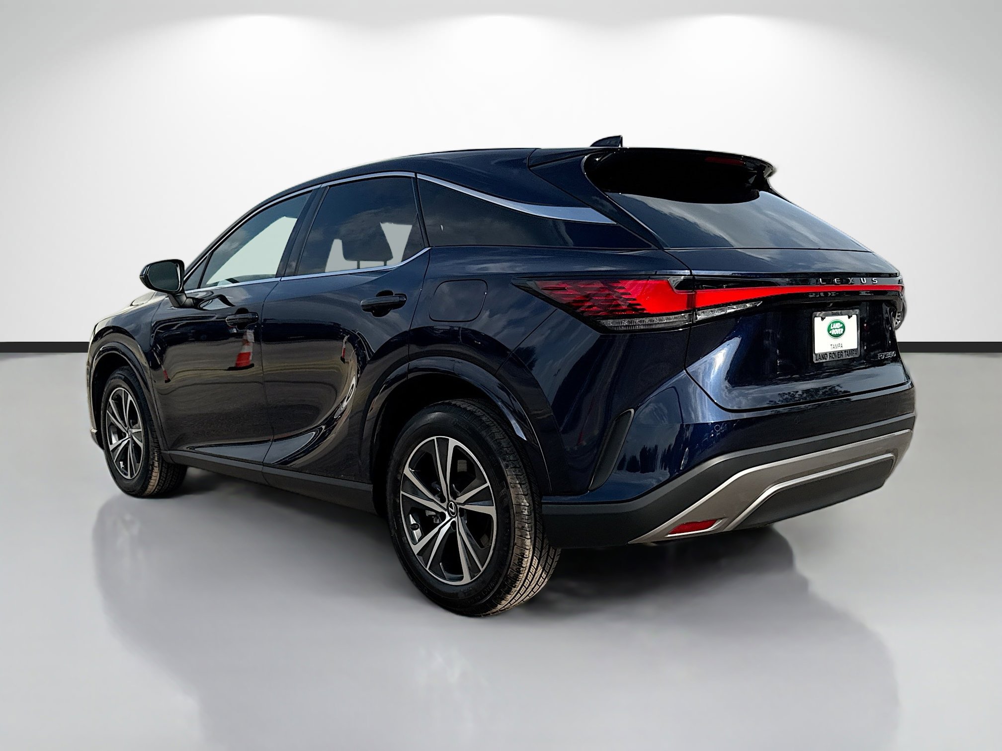 Used 2025 Lexus RX 350 FWD image 3