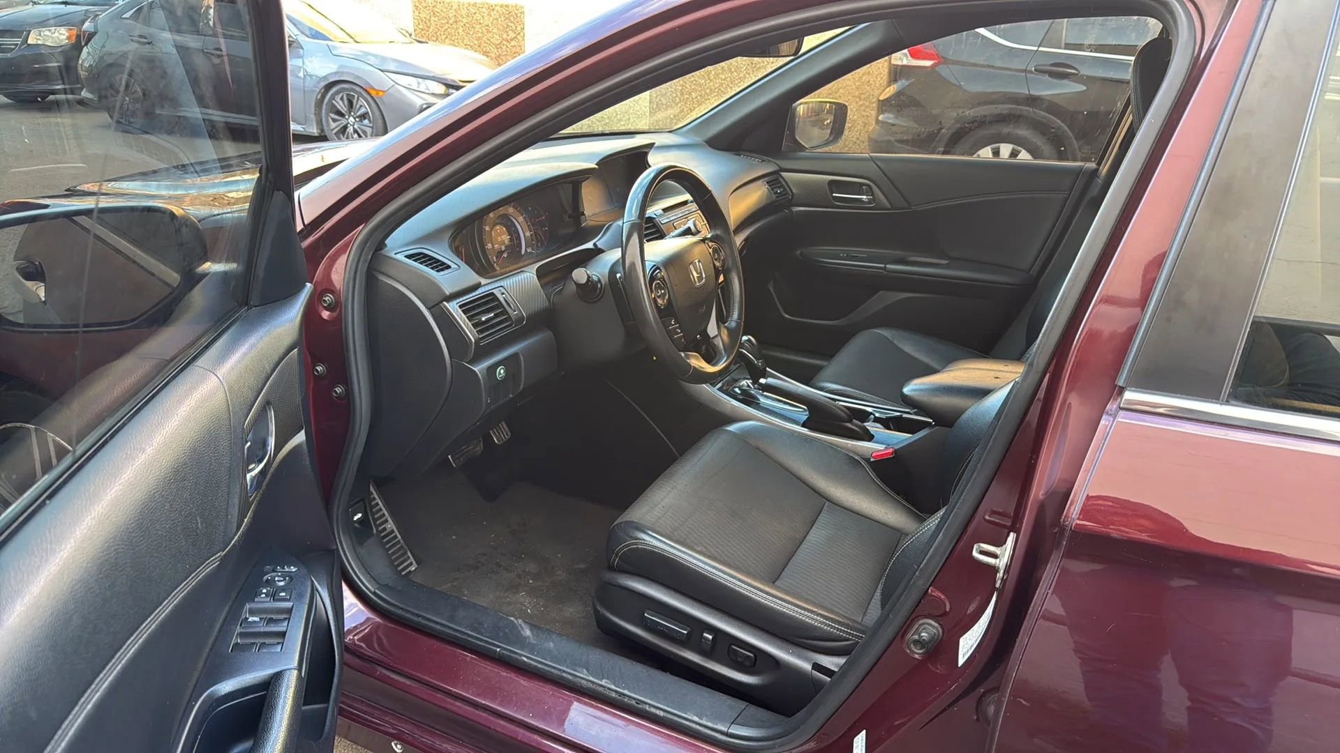 Used 2017 Honda Accord Sport image 23