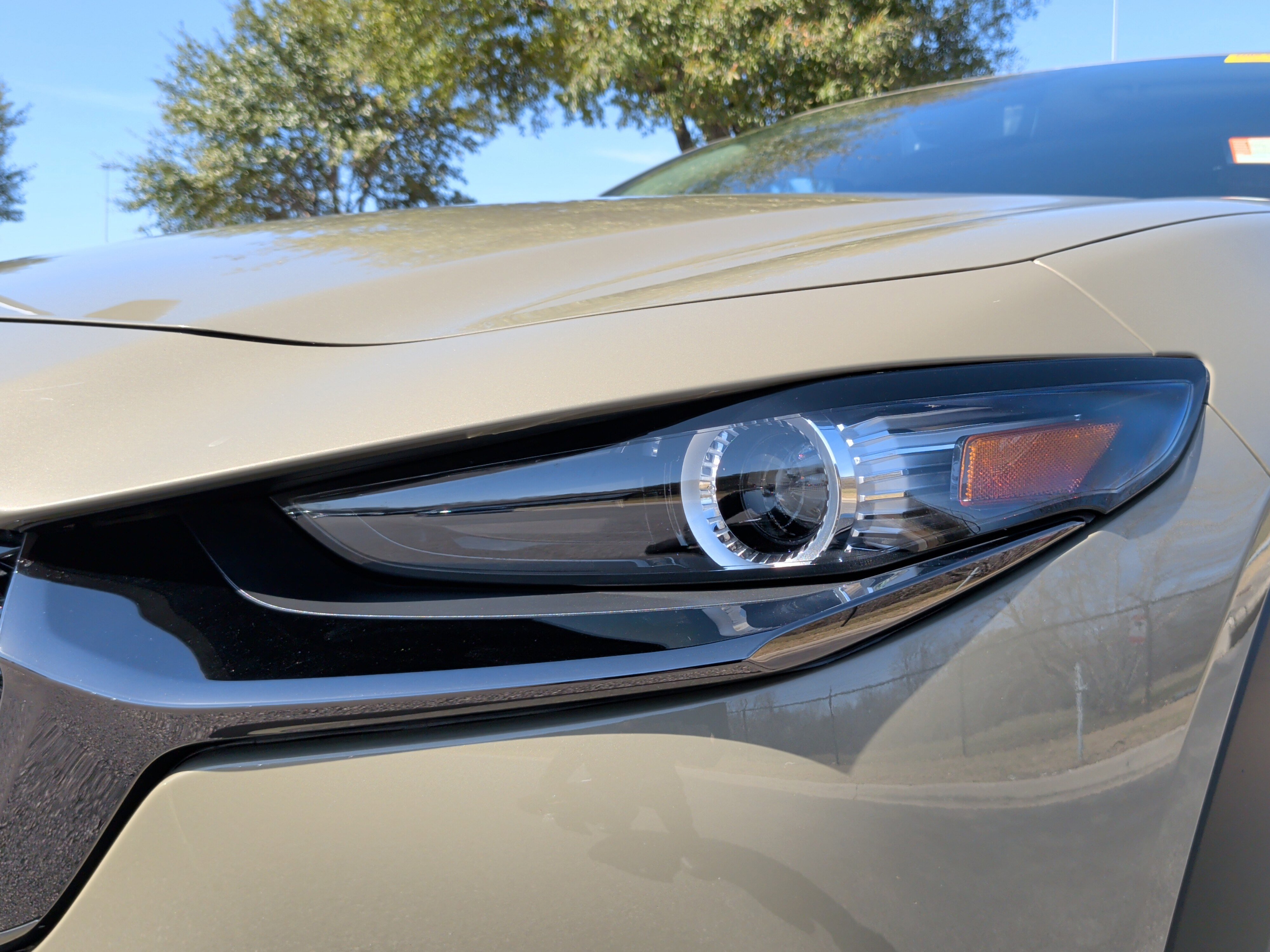 Used 2025 MAZDA CX-30 Carbon image 3