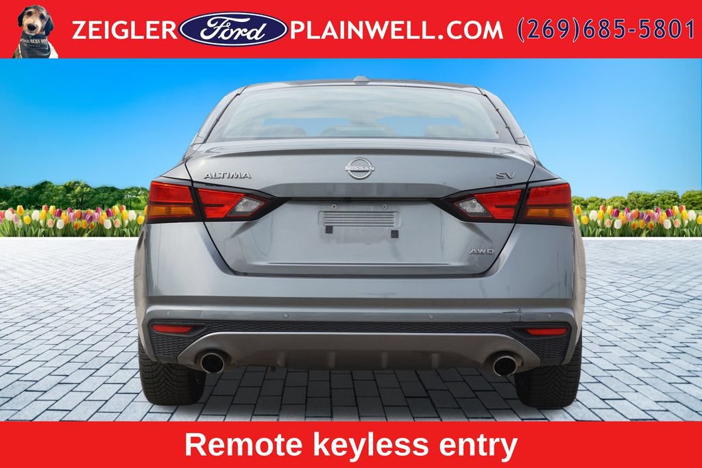 Used 2023 Nissan Altima 2.5 SV w/ SV Premium Package AWD/4WD image 4