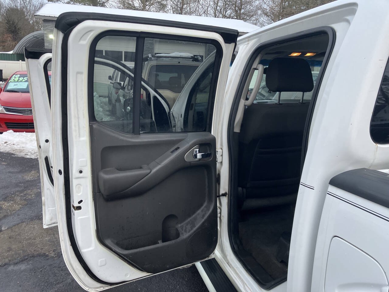 Used 2005 Nissan Frontier NISMO RWD image 18
