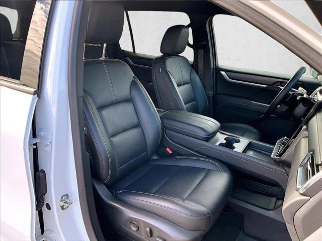 Certified 2024 GMC Acadia Elevation w/ Luxury Package image 9