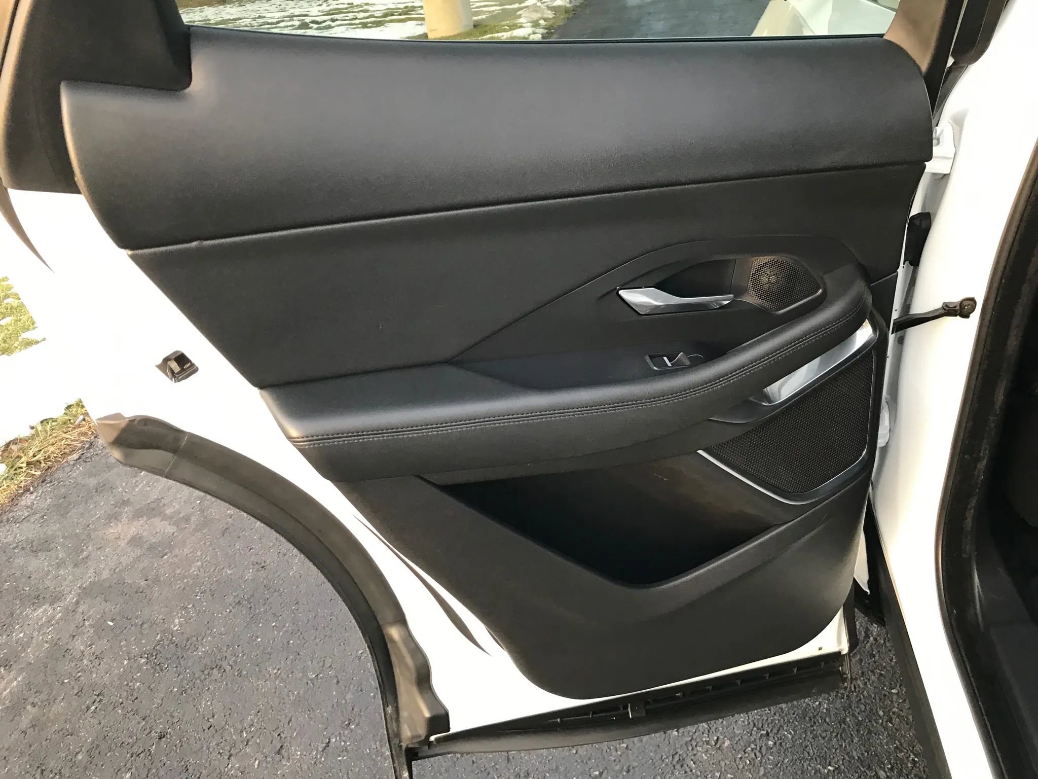 Used 2018 Jaguar E-PACE S image 35