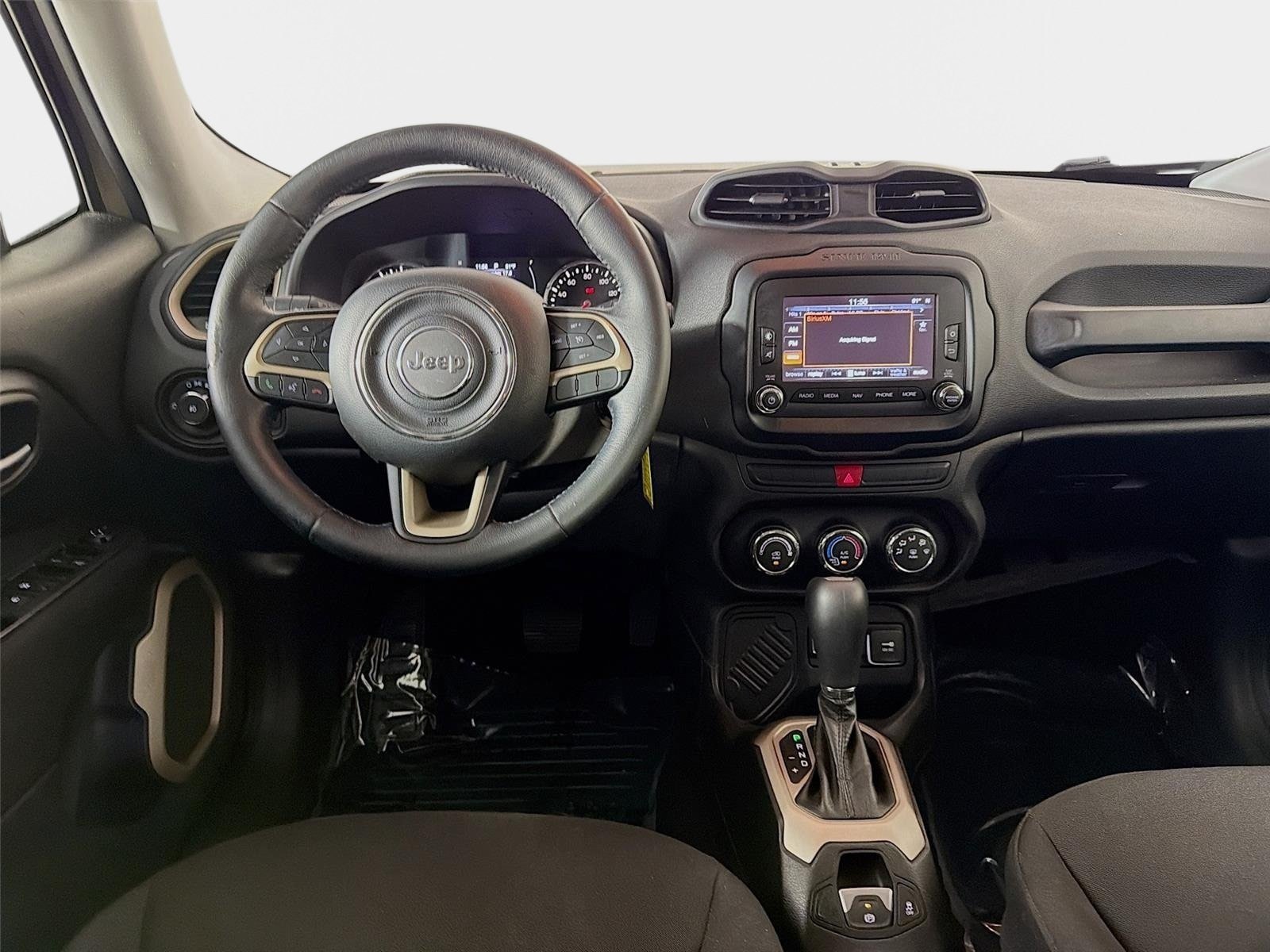 Used 2015 Jeep Renegade Latitude FWD image 22