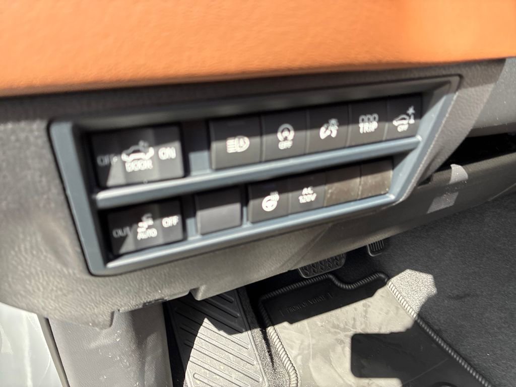 New 2026 Toyota Tundra 1794 Edition AWD/4WD image 33