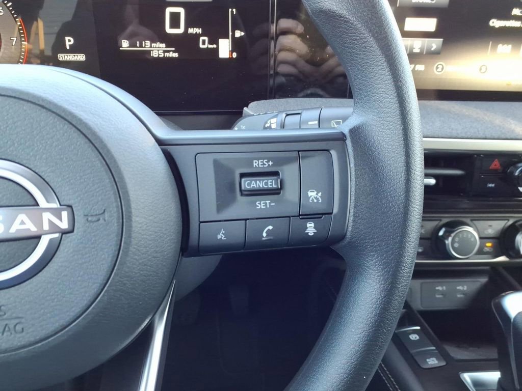 New 2025 Nissan Kicks SV image 15