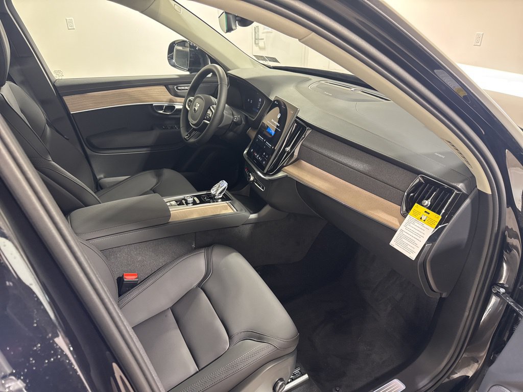 New 2026 Volvo XC90 B6 Plus AWD/4WD image 28