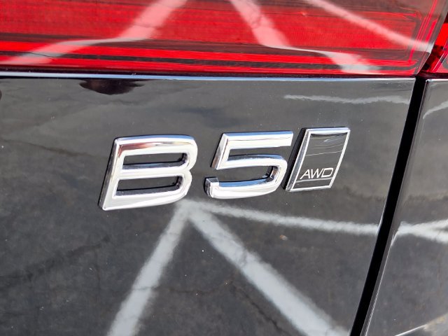 New 2027 Volvo XC60 B5 Ultra AWD/4WD image 16