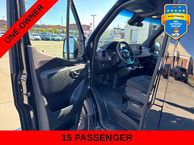 Used 2019 Freightliner Sprinter 2500 RWD image 9