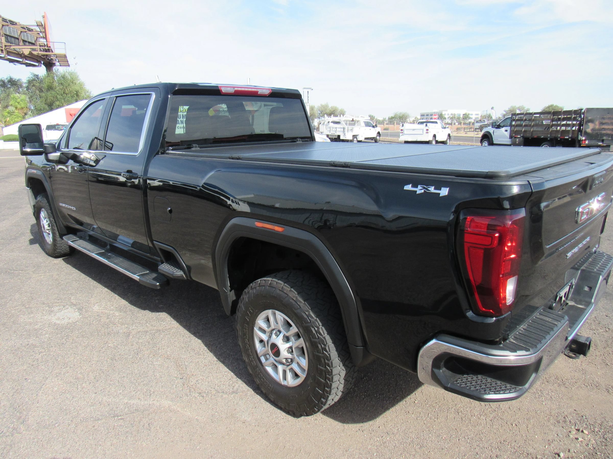 Used 2023 GMC Sierra 2500 SLE AWD/4WD image 8