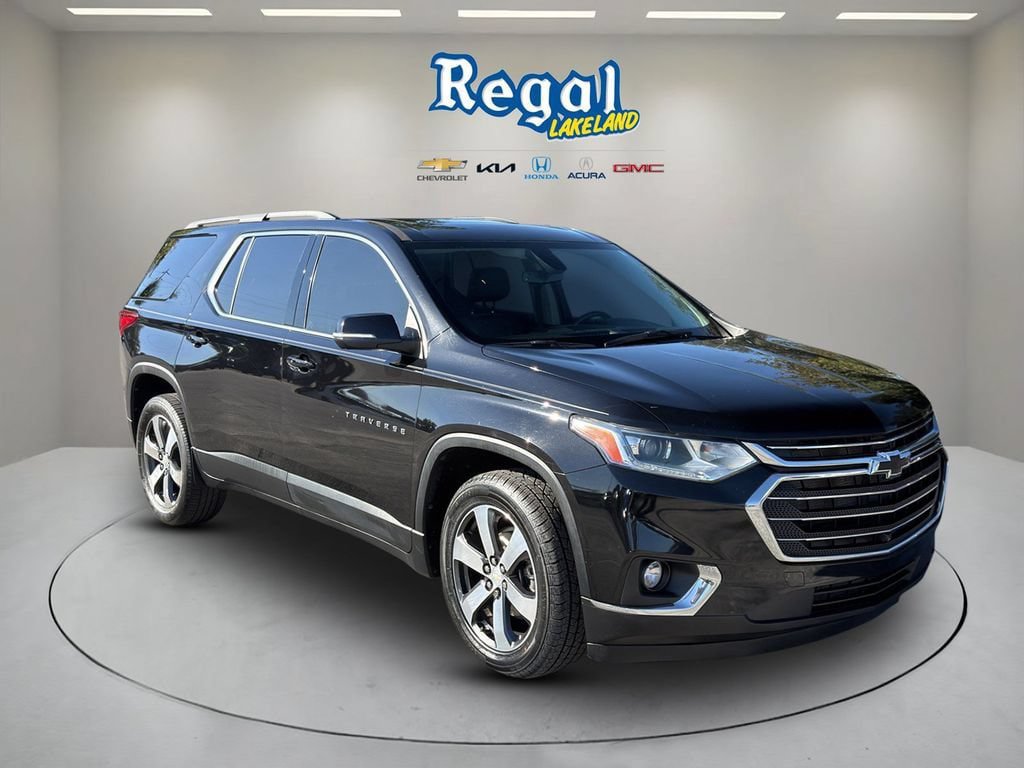 Used 2021 Chevrolet Traverse LT w/ LT Premium Package
