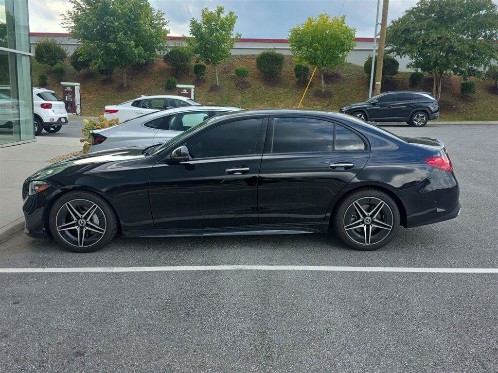 Used 2024 Mercedes-Benz C 300 4MATIC Sedan image 4