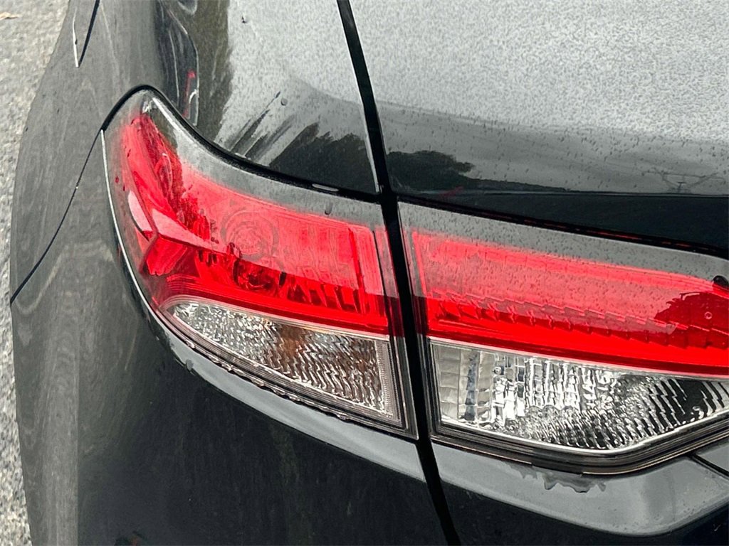 Used 2021 Toyota Corolla L image 10