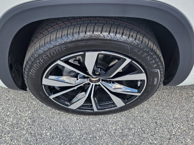 New 2026 Volkswagen Atlas SEL Premium R-Line AWD/4WD image 17