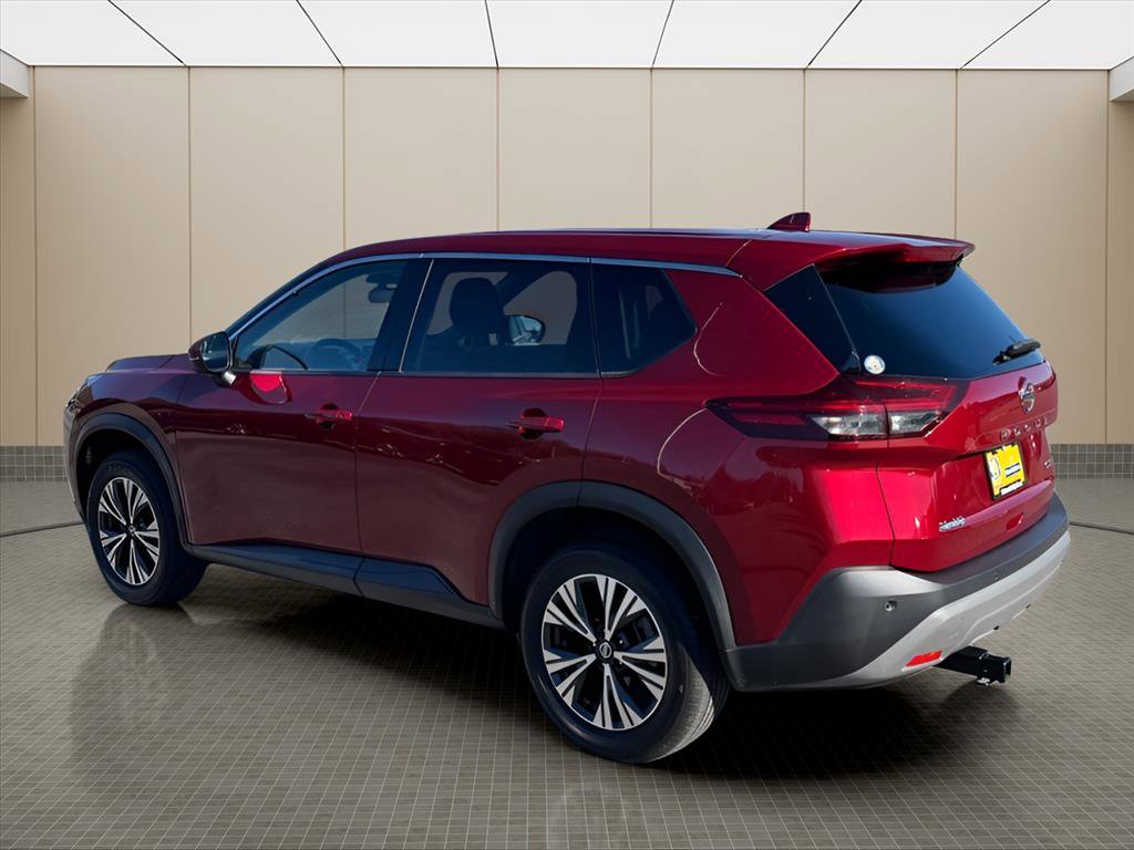 Used 2021 Nissan Rogue SV image 4