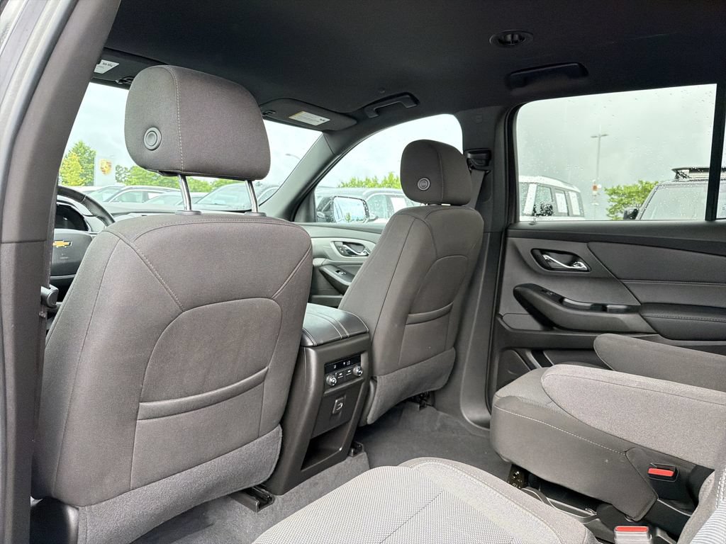 Used 2023 Chevrolet Traverse LT AWD/4WD image 12