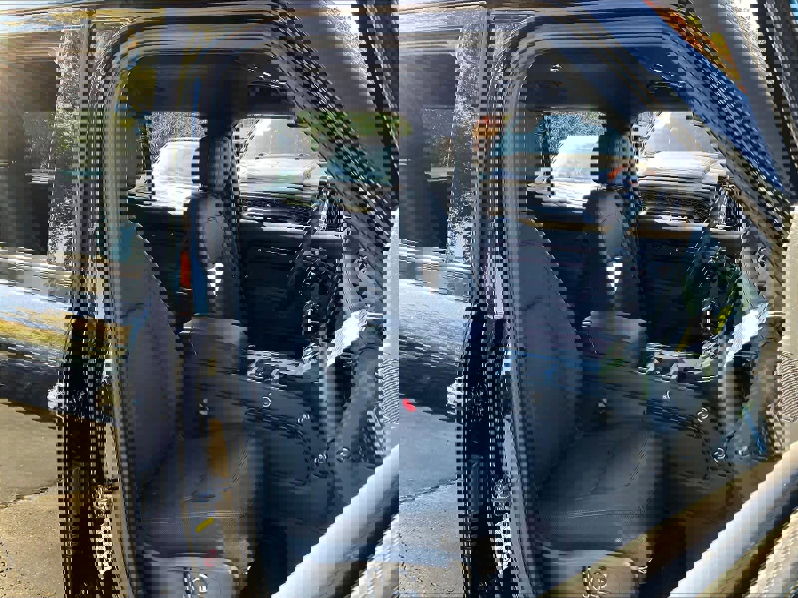 New 2025 Land Rover Defender 130 V8 image 32