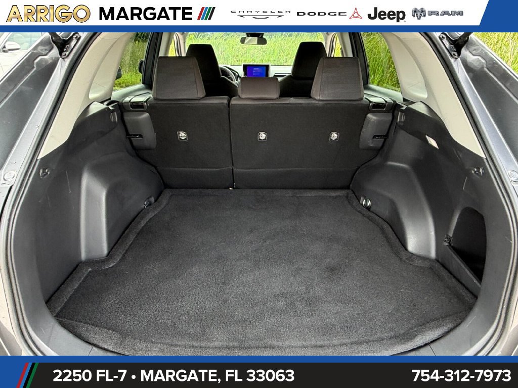 Used 2023 Toyota RAV4 LE FWD image 15