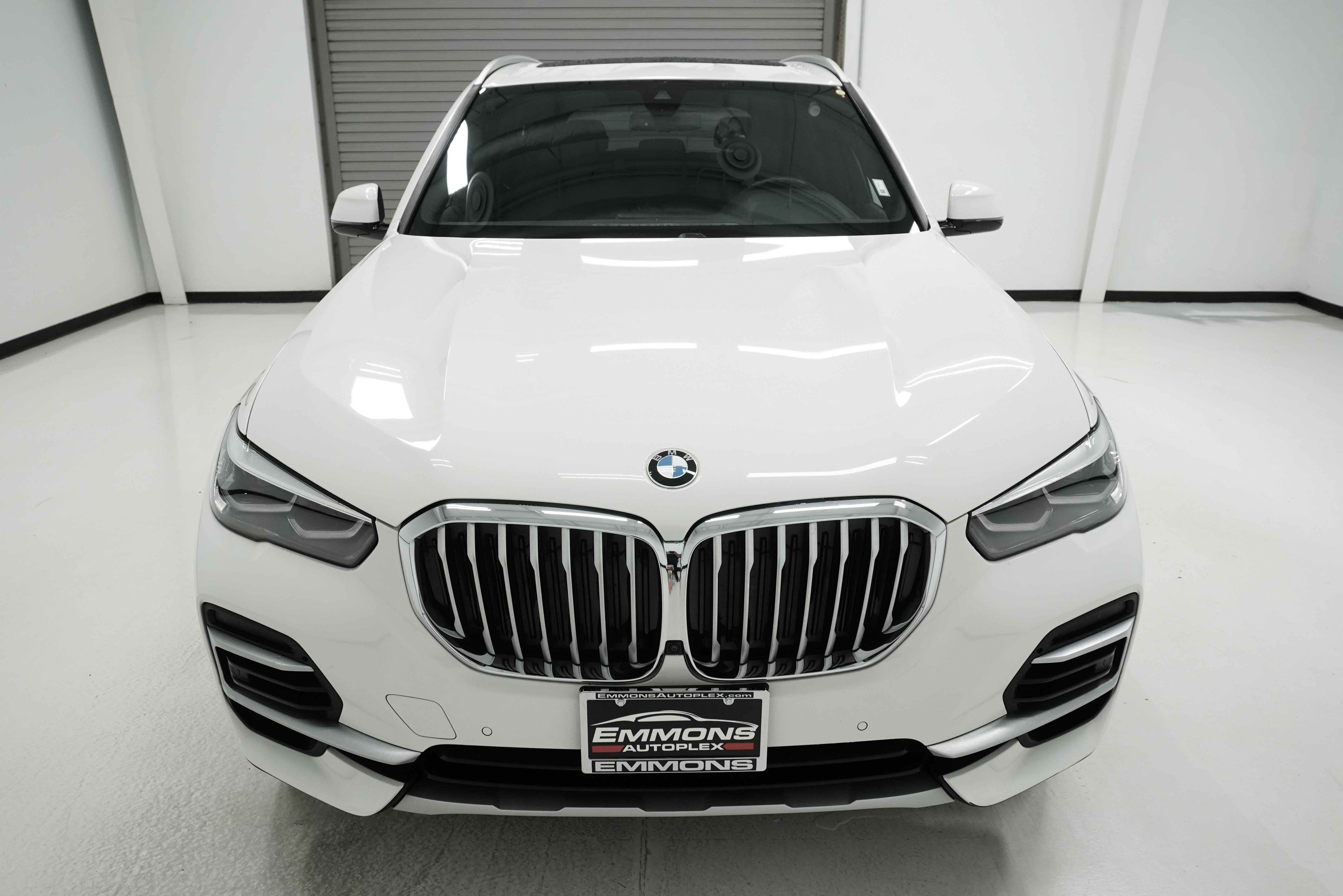 Used 2022 BMW X5 sDrive40i w/ Parking Assistance Package image 2