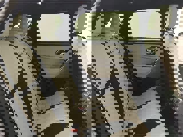 Used 2020 Land Rover Range Rover Velar R-Dynamic S image 23