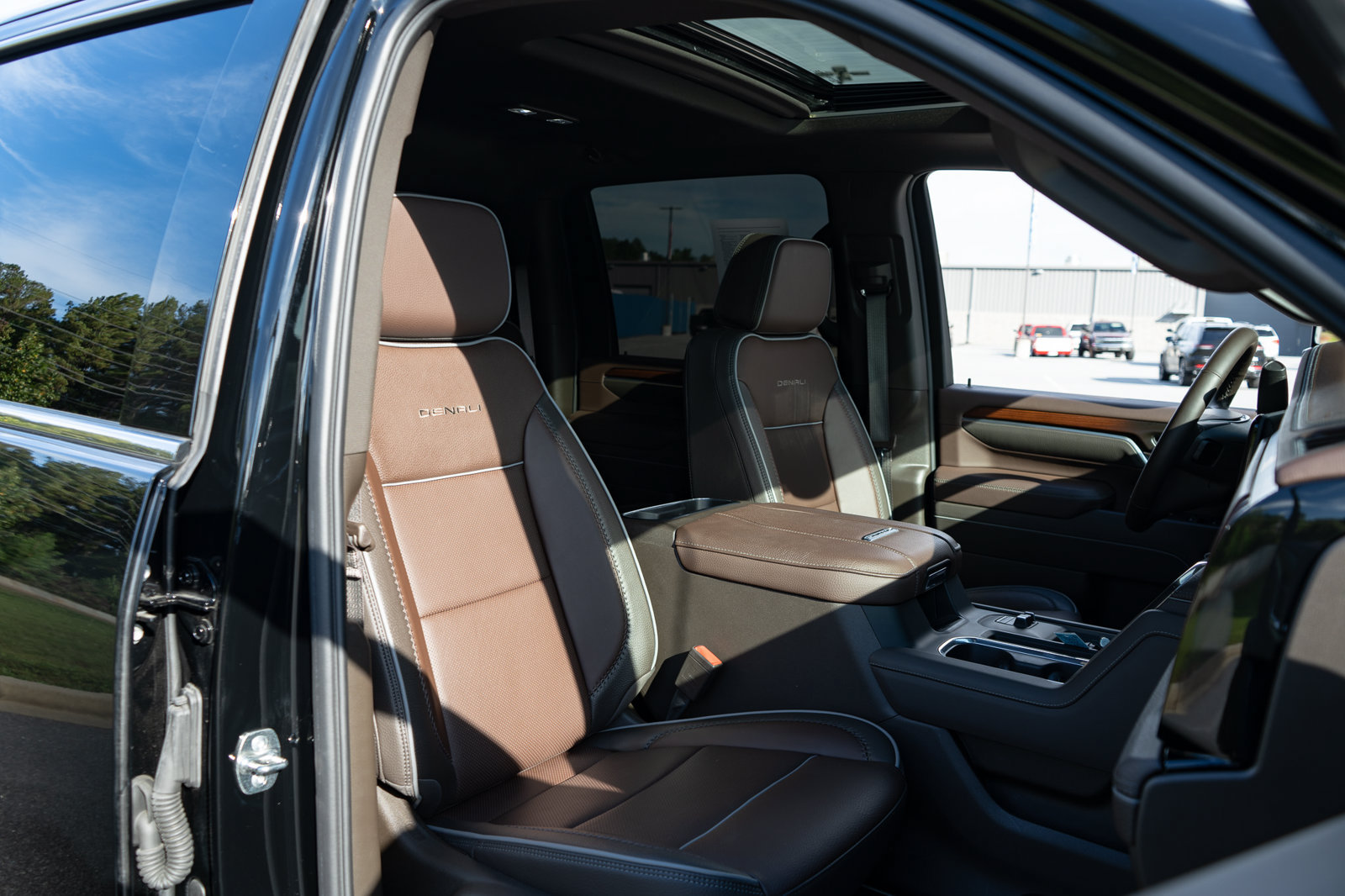 Used 2026 GMC Sierra 3500 Denali w/ Denali Reserve Package AWD/4WD image 44