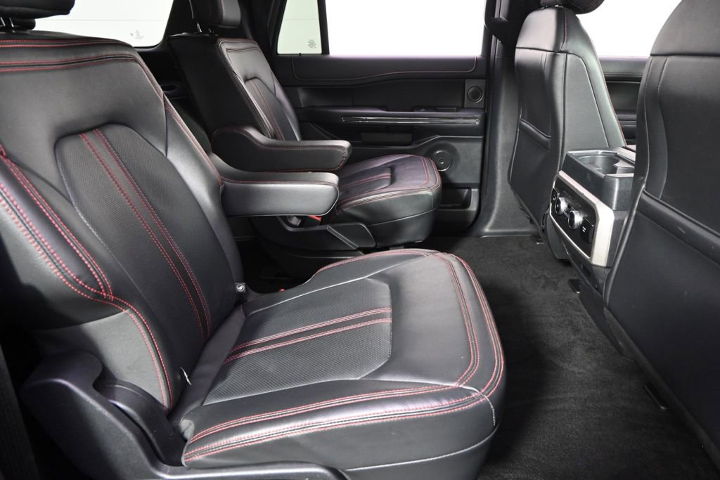Used 2022 Ford Expedition Max Limited image 18