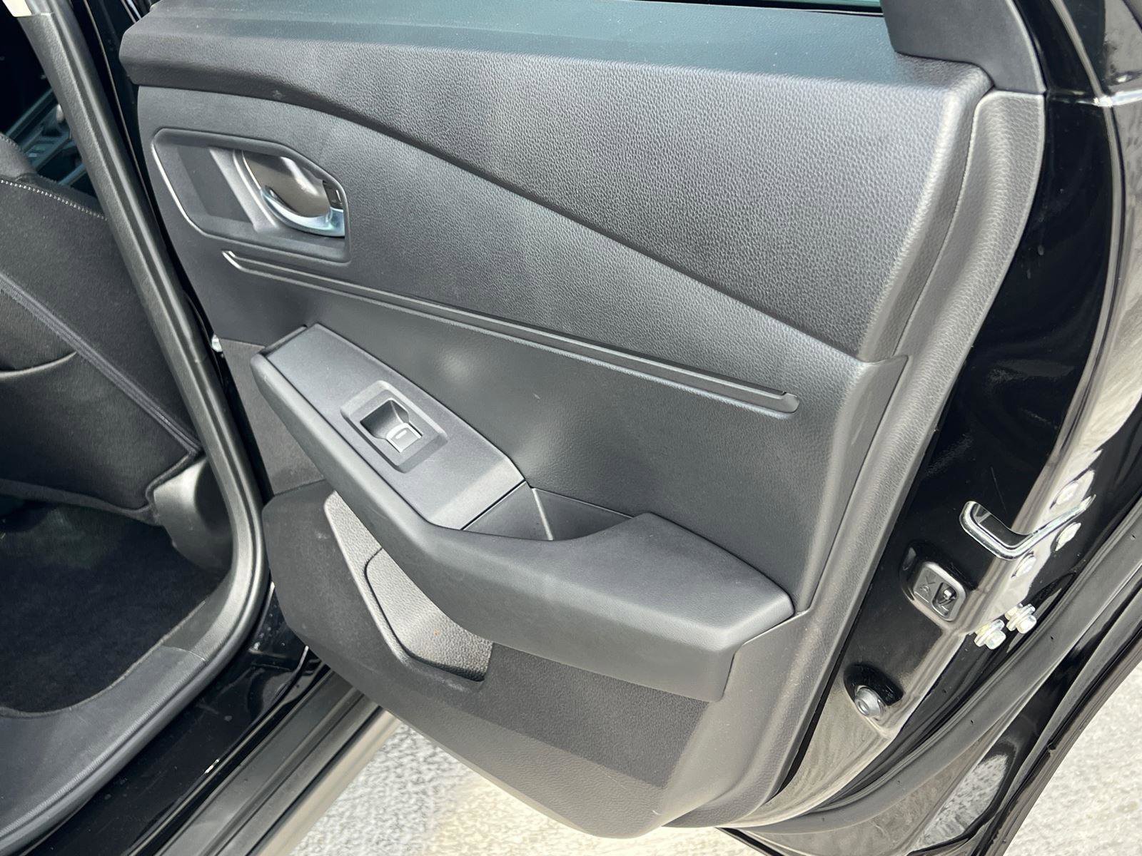 Used 2025 Honda Accord SE image 16