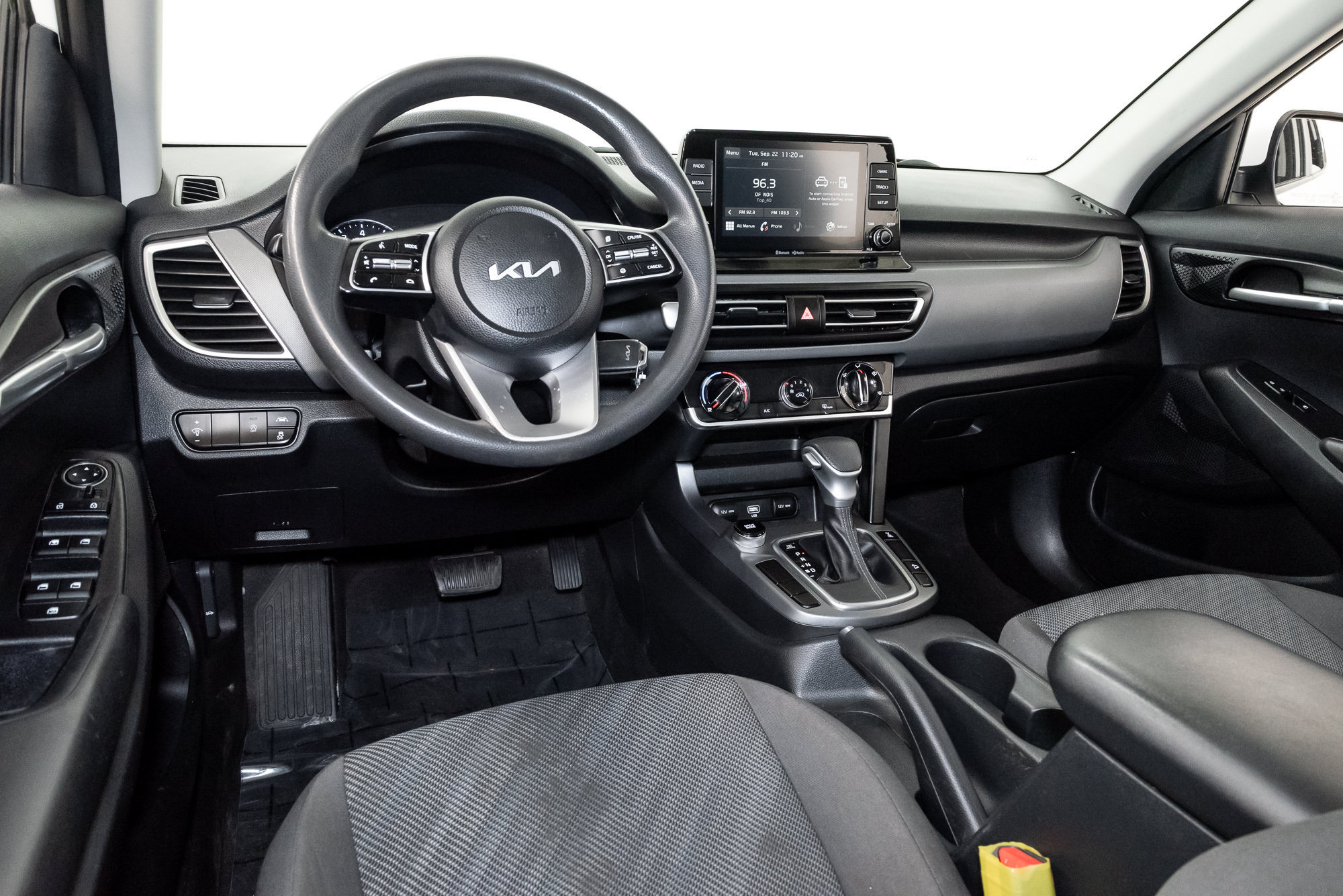Used 2022 Kia Seltos LX AWD/4WD image 7