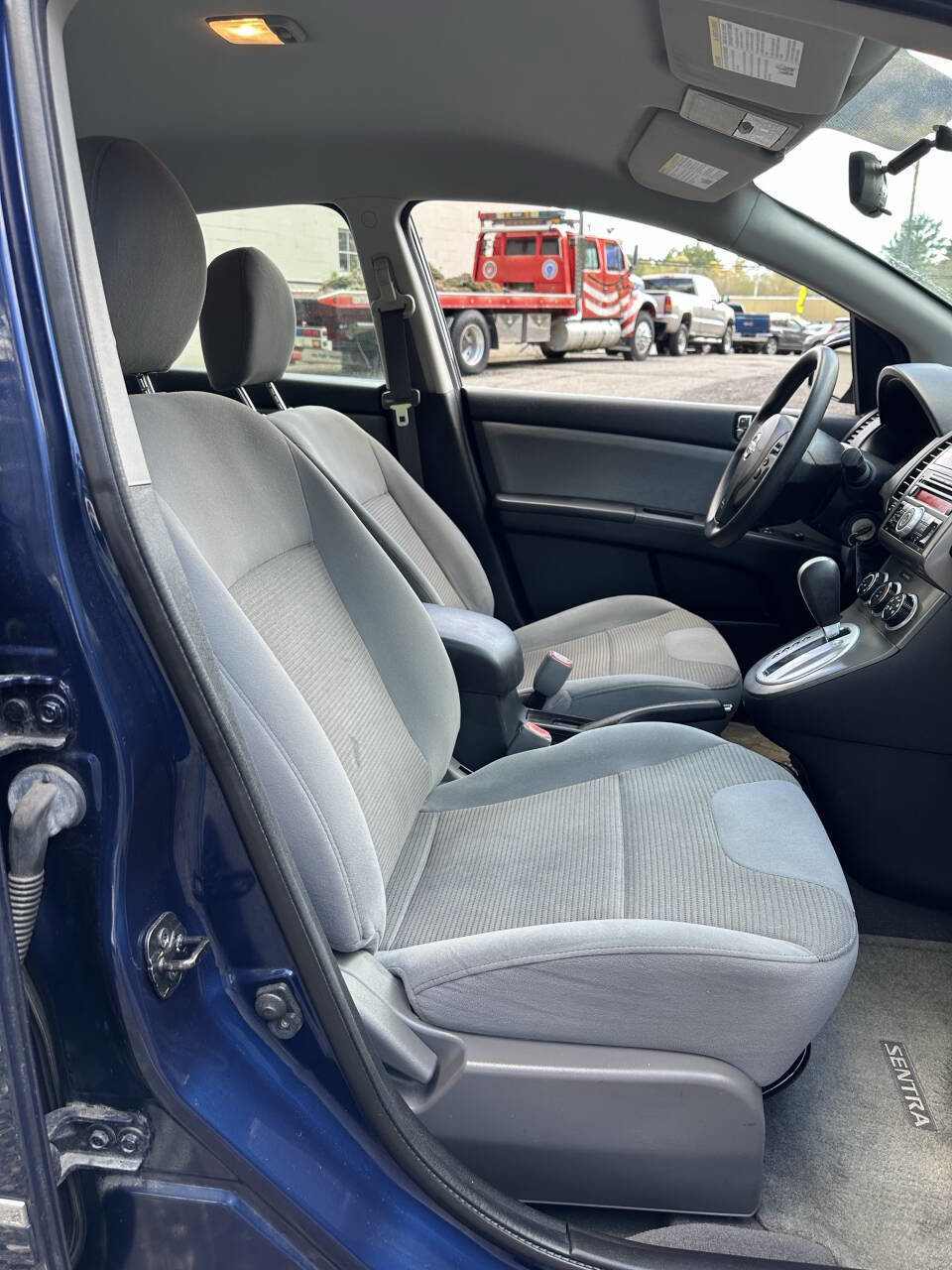 Used 2012 Nissan Sentra 2.0 S FWD image 12