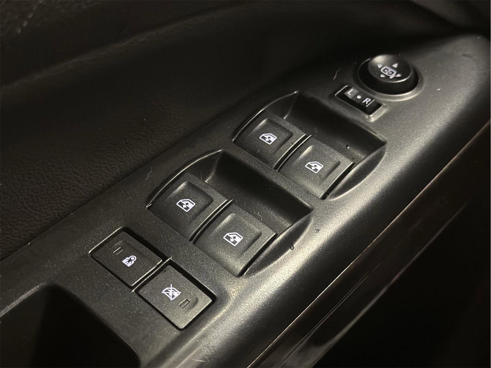 Certified 2018 GMC Canyon SLE w/ SLE Convenience Package image 35