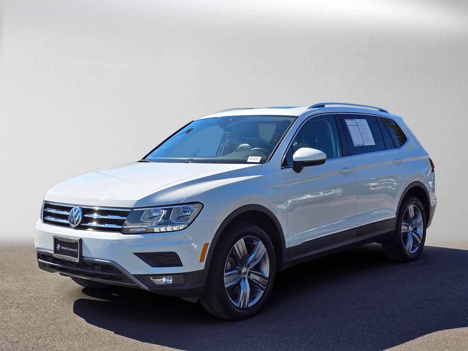 Used 2020 Volkswagen Tiguan SEL AWD/4WD image 7