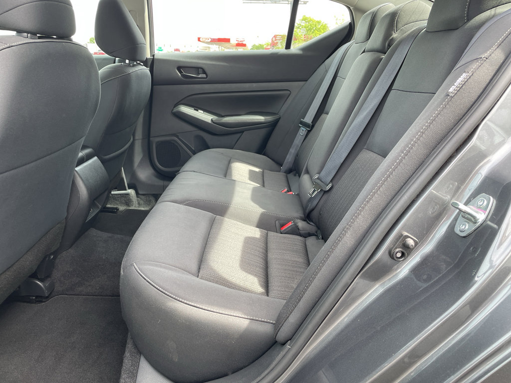 Used 2025 Nissan Altima 2.5 SV FWD image 19