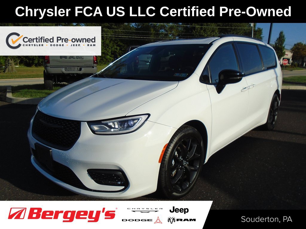 Certified 2026 Chrysler Pacifica Limited w/ S Appearance Package