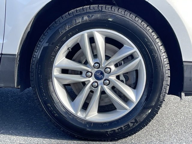 Used 2017 Ford Edge SEL image 19