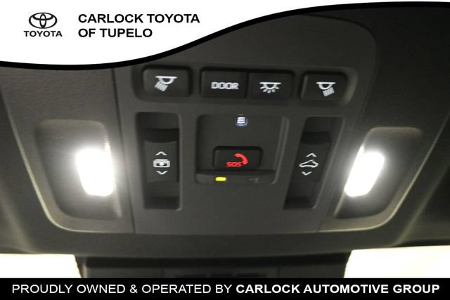 Used 2025 Toyota Camry XSE FWD image 26