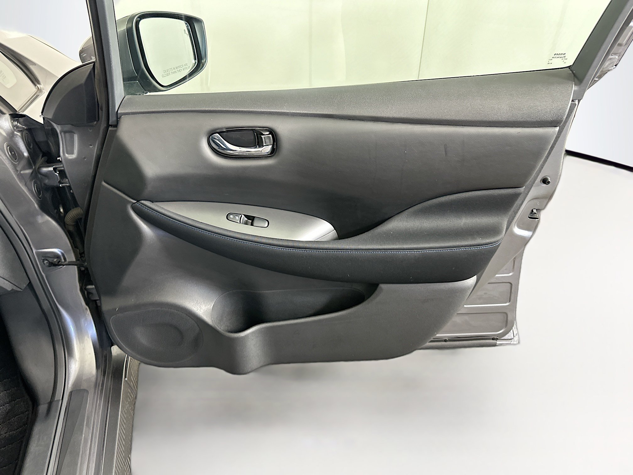 Used 2022 Nissan Leaf S FWD image 30