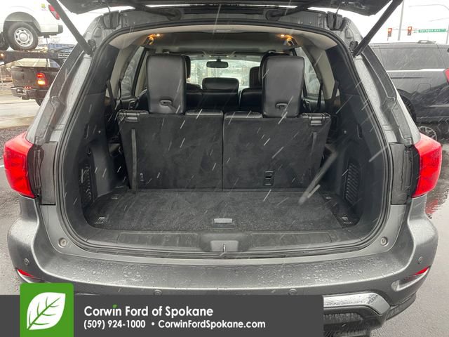 Used 2018 Nissan Pathfinder Platinum image 21