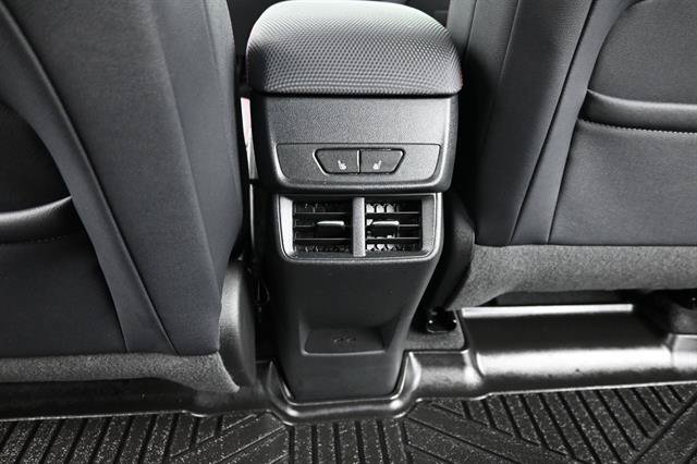 Used 2025 Chevrolet Equinox RS w/ Convenience Package III FWD image 16