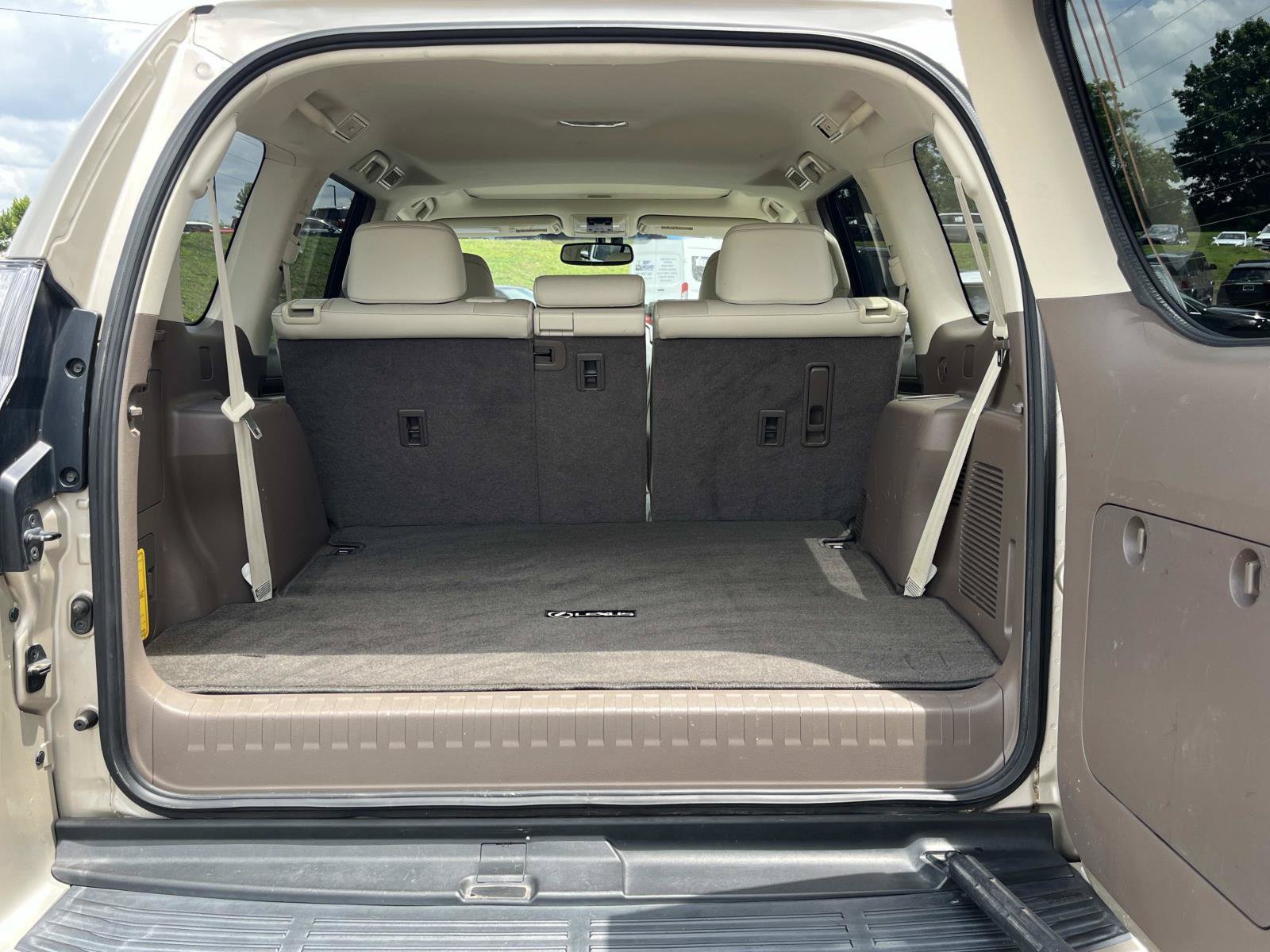 Used 2015 Lexus GX 460 w/ Premium Package AWD/4WD image 11