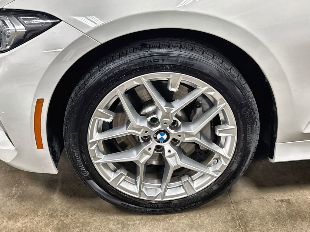 Used 2025 BMW 330i Sedan image 33
