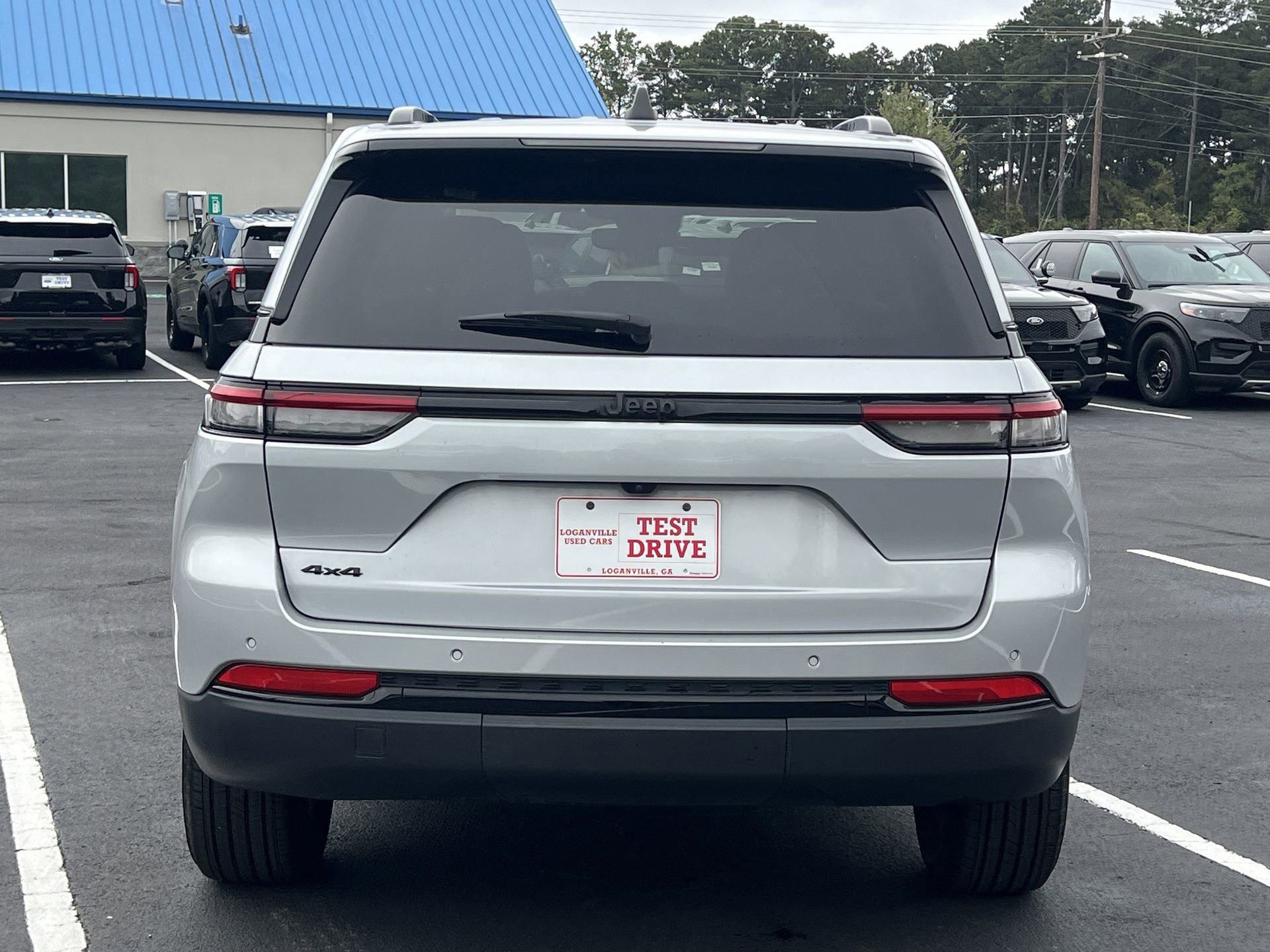 Used 2024 Jeep Grand Cherokee Altitude image 27