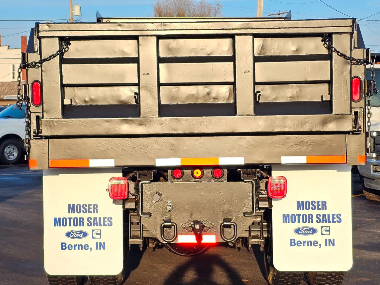Used 2015 Ford F750 2WD Regular Cab Super Duty image 6