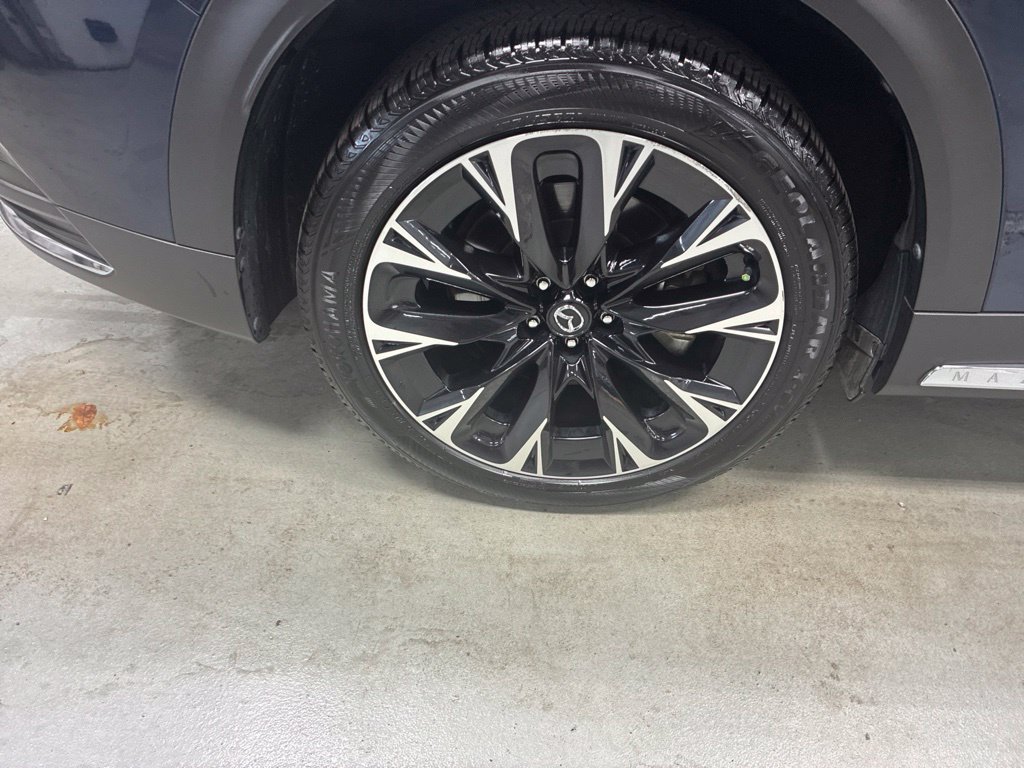 Used 2024 MAZDA CX-90 Plug-In Hybrid w/ Premium Pkg AWD/4WD image 3