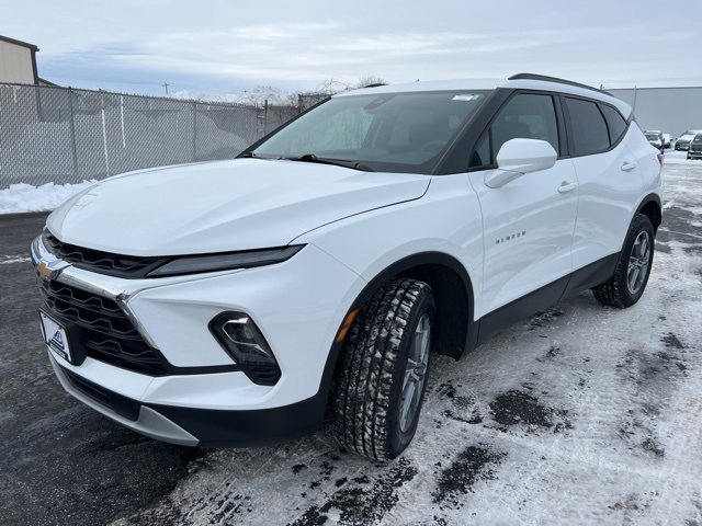 Used 2024 Chevrolet Blazer LT w/ Convenience Package image 4