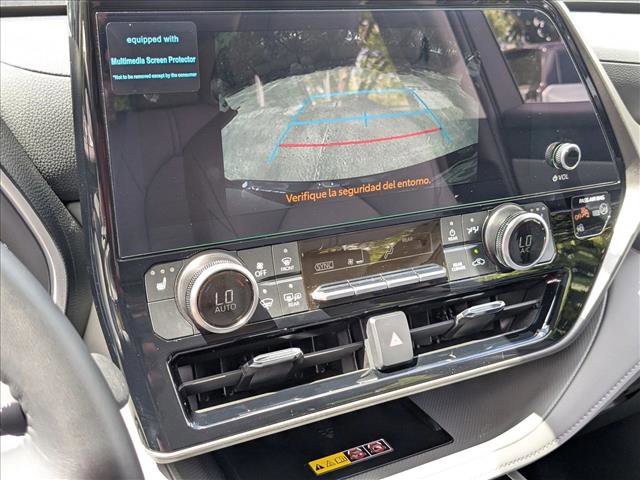 Used 2025 Toyota Highlander XLE image 14